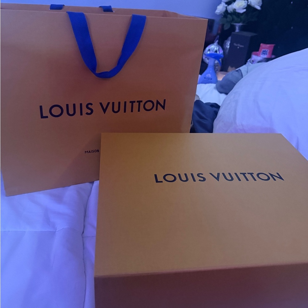 Louis Vuitton Orange and Blue Gift Set
